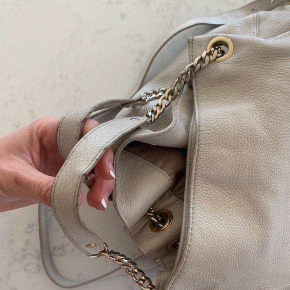 White Leather Michael Kors Crossbody Bag - Picture 4 of 8